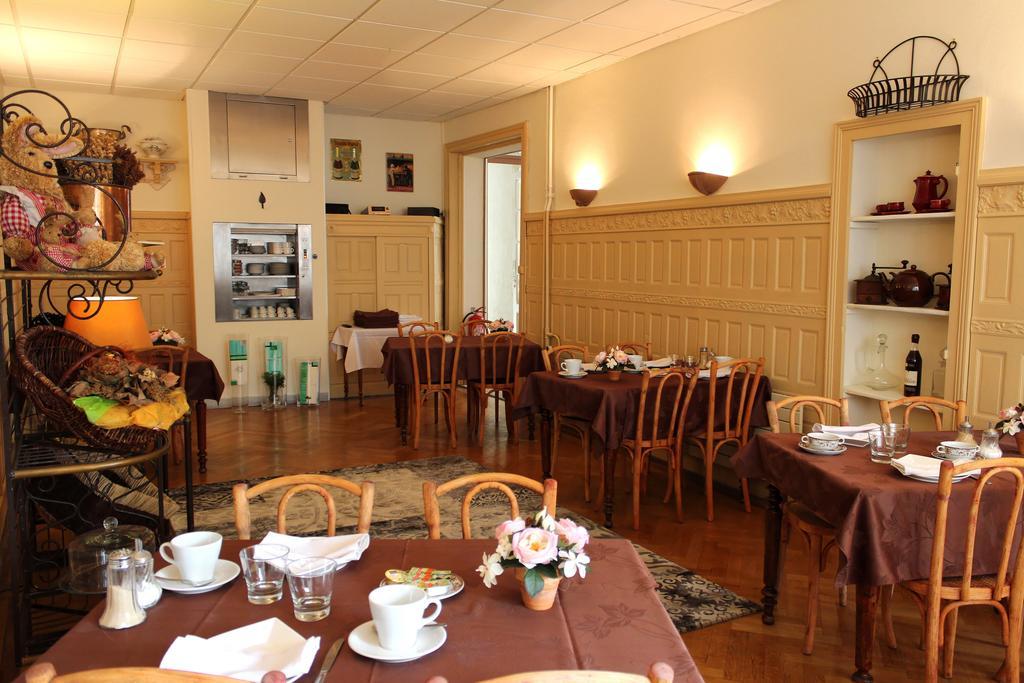 Hotel California Vichy Ngoại thất bức ảnh