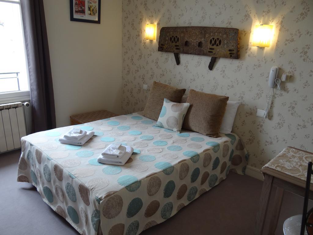 Hotel California Vichy Phòng bức ảnh