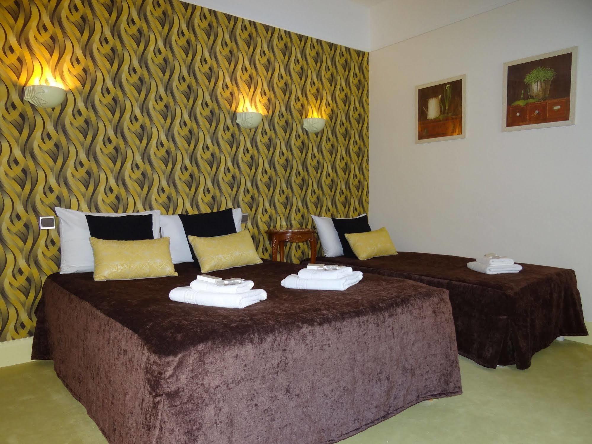 Hotel California Vichy Ngoại thất bức ảnh