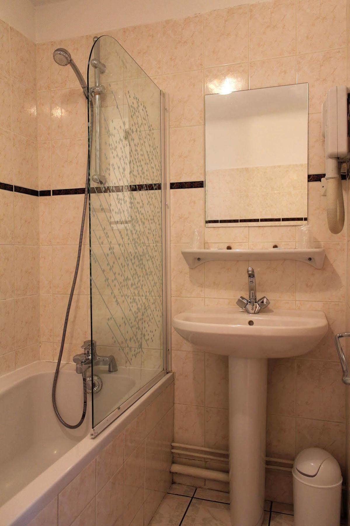 Hotel California Vichy Ngoại thất bức ảnh