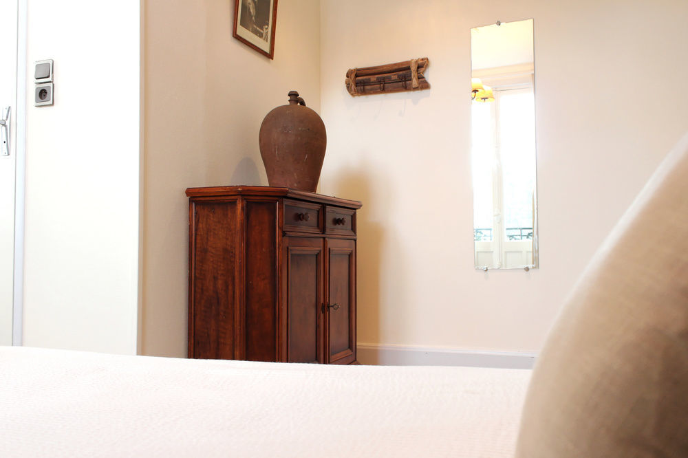 Hotel California Vichy Ngoại thất bức ảnh